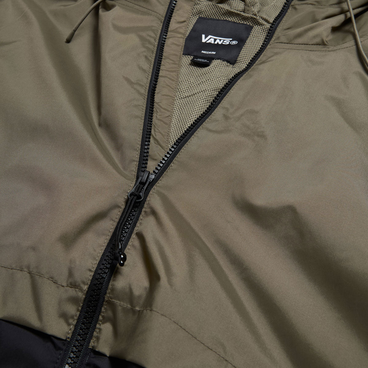 Vans MTE Lewis Windbreaker Jacket - Bungee Cord - Image 3